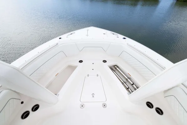 2027 Pursuit S 328 detail image 24