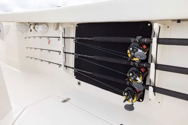 2027 Pursuit S 328 detail image 18