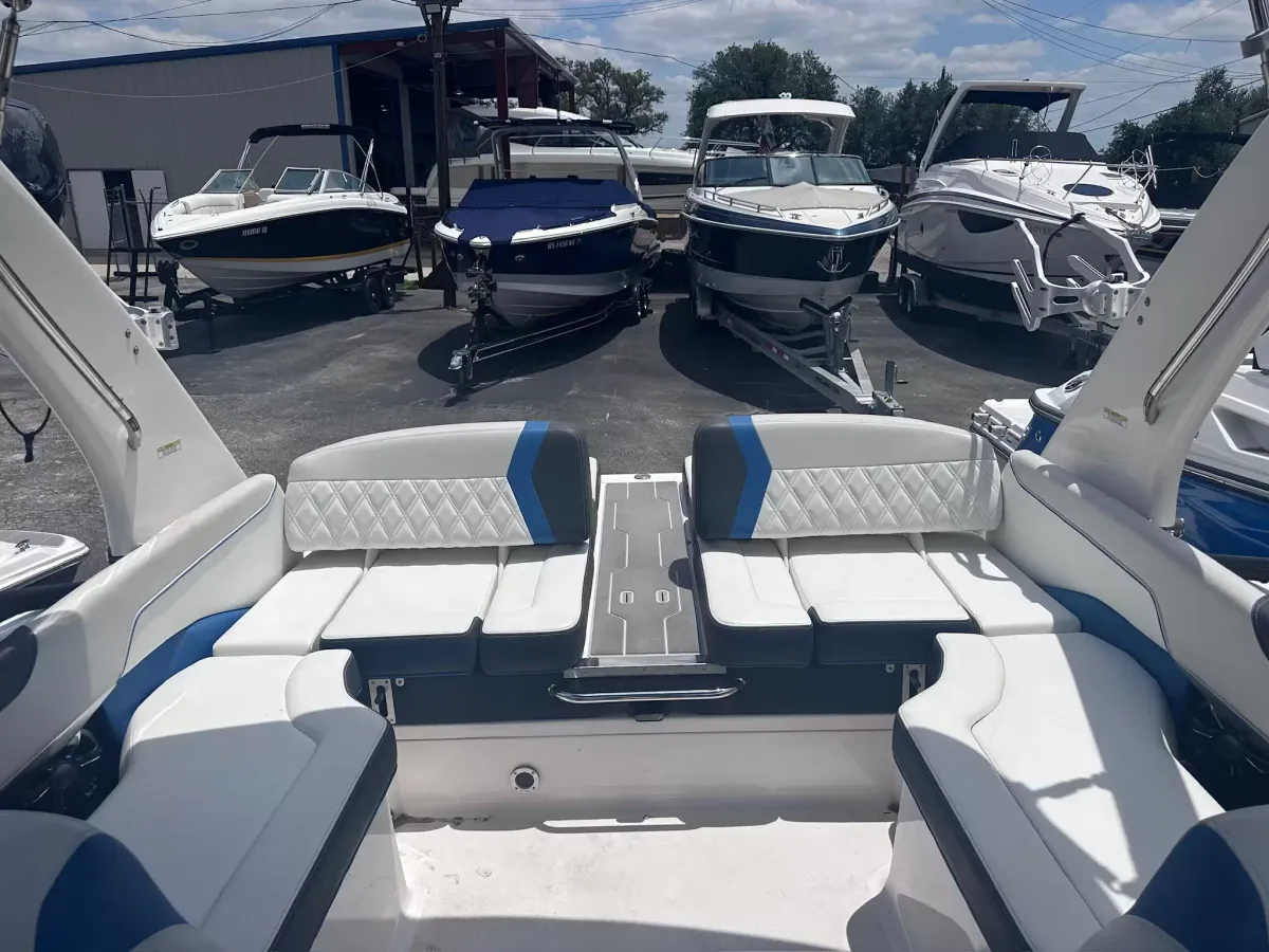 dummy-boat-img