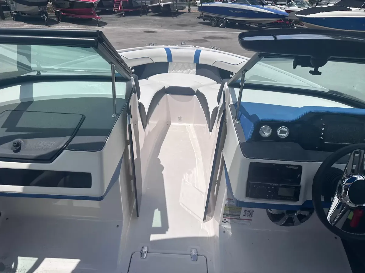 dummy-boat-img