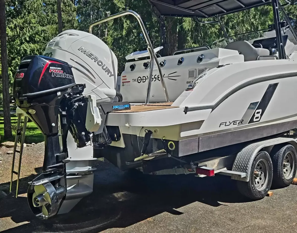 2023 Beneteau Flyer 8 Sundeck-6