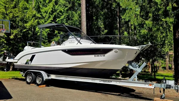 2023 Beneteau Flyer 8 Sundeck