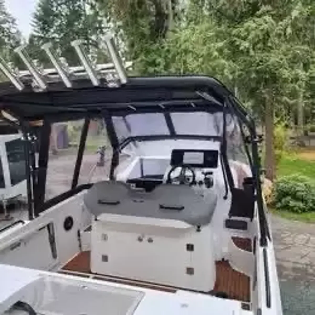 2023 Beneteau Flyer 8 Sundeck-12