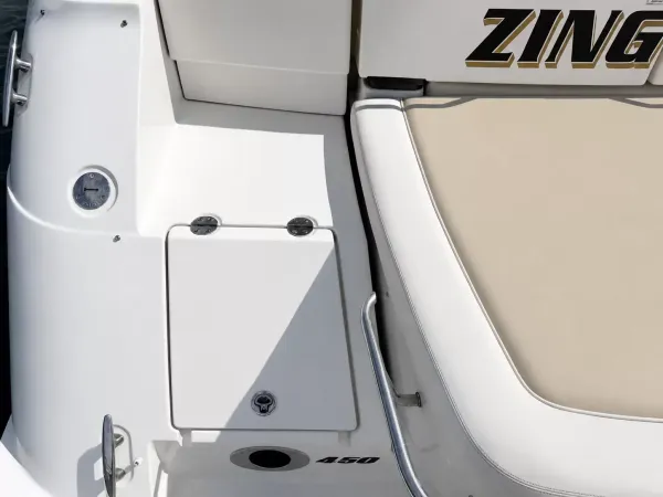 2013 Sea Ray 450 SUNDANCER detail image 10
