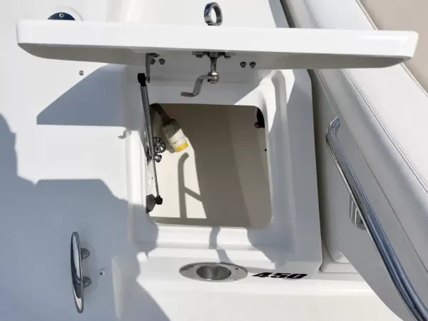 2013 Sea Ray 450 SUNDANCER detail image 11
