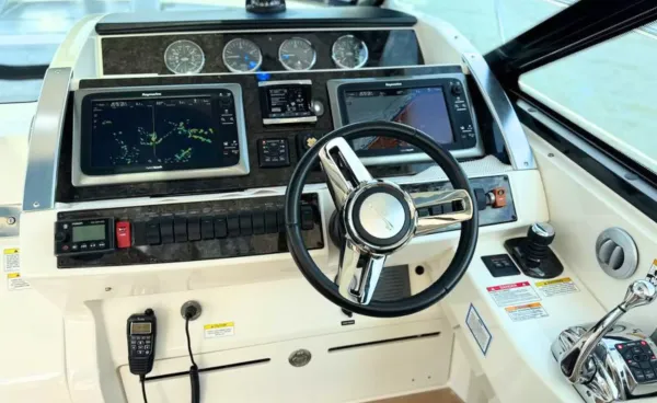 2013 Sea Ray 450 SUNDANCER detail image 26