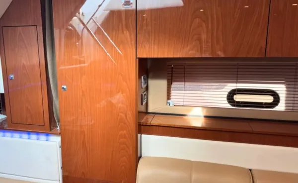 2013 Sea Ray 450 SUNDANCER detail image 42