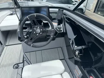 2026 Yamaha 252XE-10