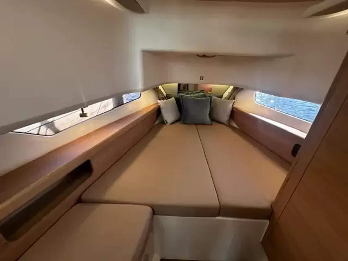 dummy-boat-img