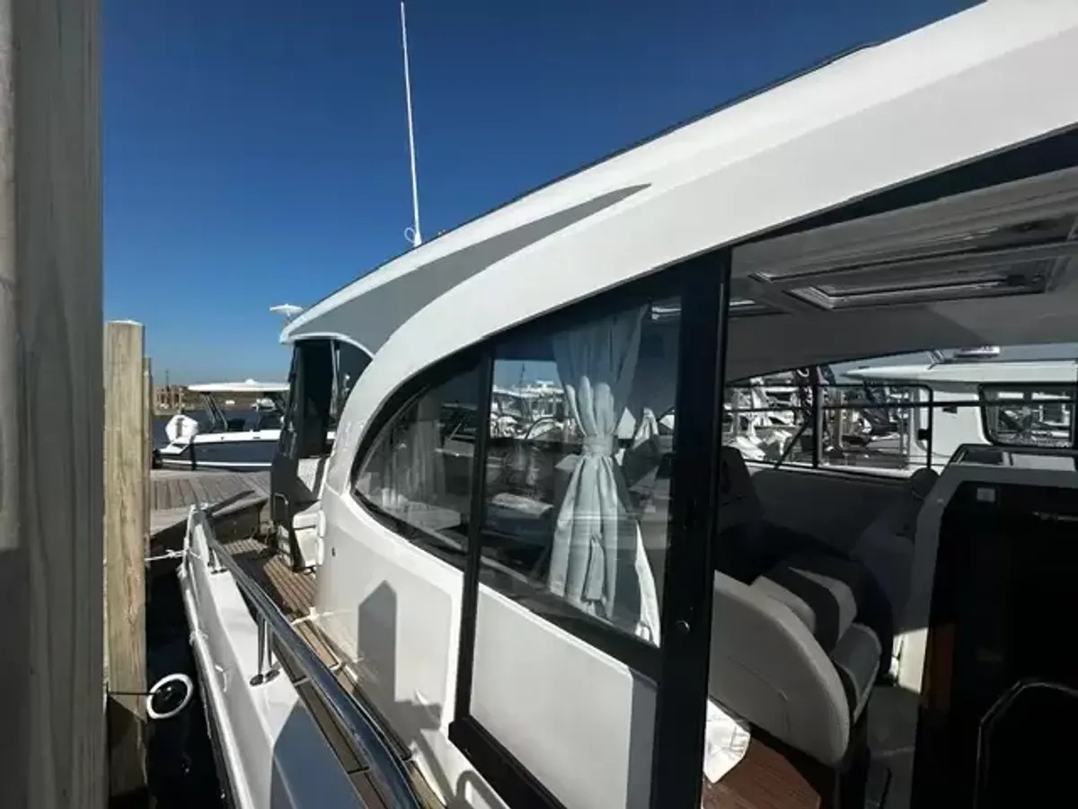 dummy-boat-img
