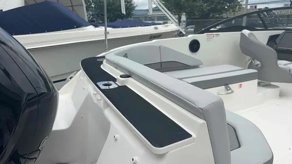 2026 Bayliner V20-9