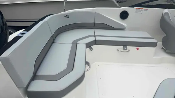 2026 Bayliner V20-7