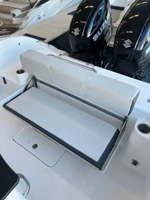 Boat Thumbnail 5