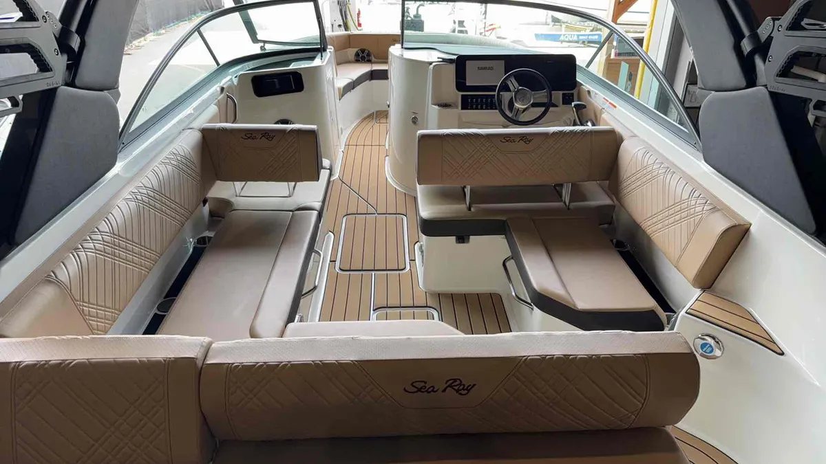 2026 Sea Ray 250 SDS-19