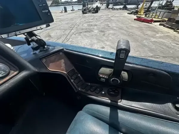 2000 Ranger 520VX-18