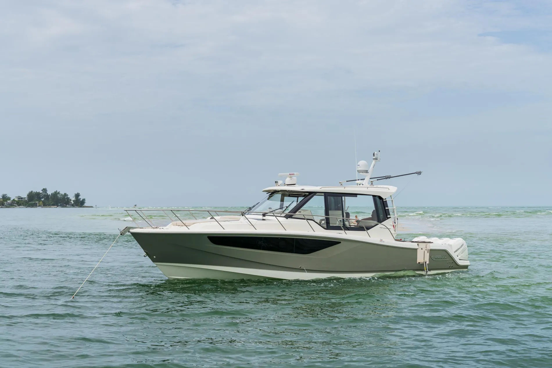 New 2027 Boston whaler 405 Conquest Pilothouse for Sale | Vancouver, BC | M&P Yacht Centre | 6a17d0f751d795aab70d935e