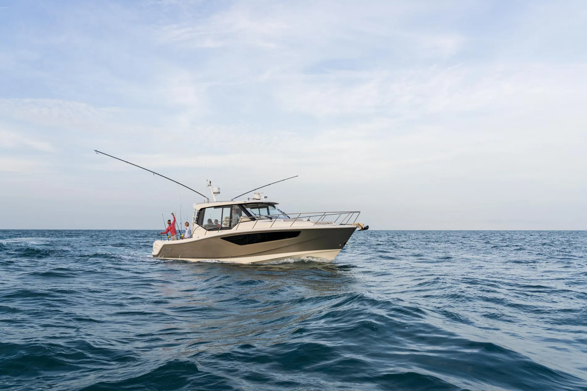 New 2027 Boston whaler 405 Conquest Pilothouse for Sale | Vancouver, BC | M&P Yacht Centre | 6a17d0f751d795aab70d935e