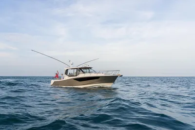 New 2027 Boston whaler 405 Conquest Pilothouse for Sale | Vancouver, BC | M&P Yacht Centre | 6a17d0f751d795aab70d935e