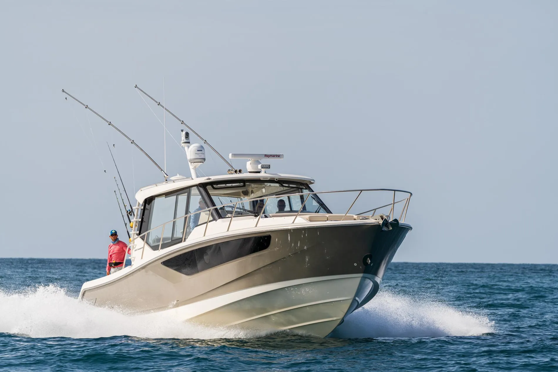 New 2027 Boston whaler 405 Conquest Pilothouse for Sale | Vancouver, BC | M&P Yacht Centre | 6a17d0f751d795aab70d935e