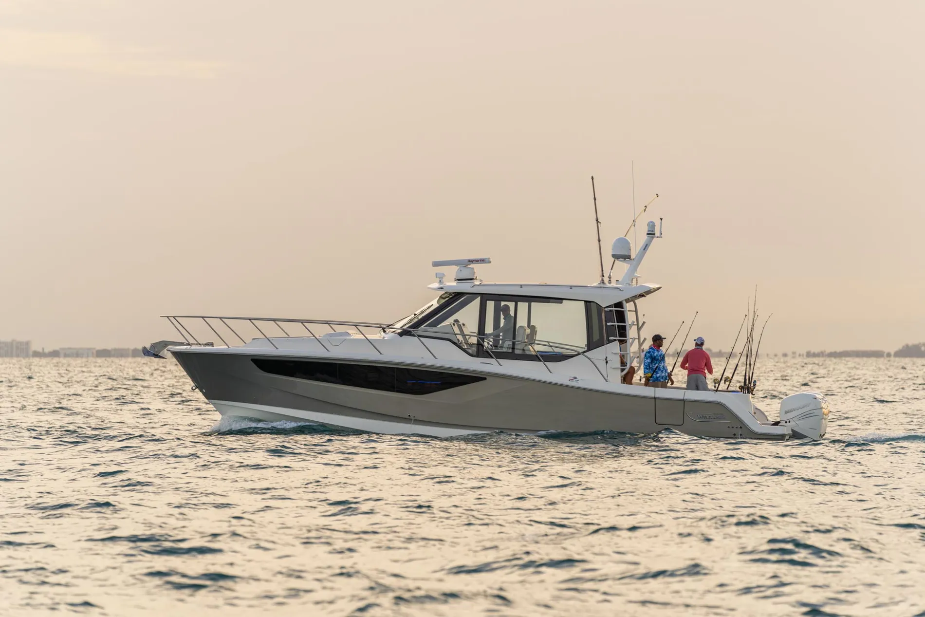 New 2027 Boston whaler 405 Conquest Pilothouse for Sale | Vancouver, BC | M&P Yacht Centre | 6a17d0f751d795aab70d935e