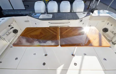 New 2027 Boston whaler 405 Conquest Pilothouse for Sale | Vancouver, BC | M&P Yacht Centre | 6a17d0f751d795aab70d935e