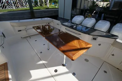 New 2027 Boston whaler 405 Conquest Pilothouse for Sale | Vancouver, BC | M&P Yacht Centre | 6a17d0f751d795aab70d935e