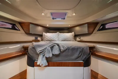 New 2027 Boston whaler 405 Conquest Pilothouse for Sale | Vancouver, BC | M&P Yacht Centre | 6a17d0f751d795aab70d935e