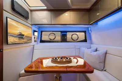 New 2027 Boston whaler 405 Conquest Pilothouse for Sale | Vancouver, BC | M&P Yacht Centre | 6a17d0f751d795aab70d935e