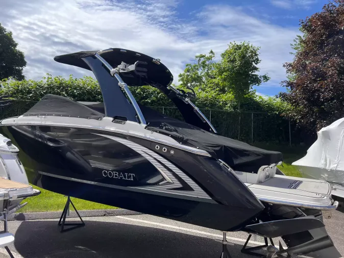 2021 COBALT R5 SURF