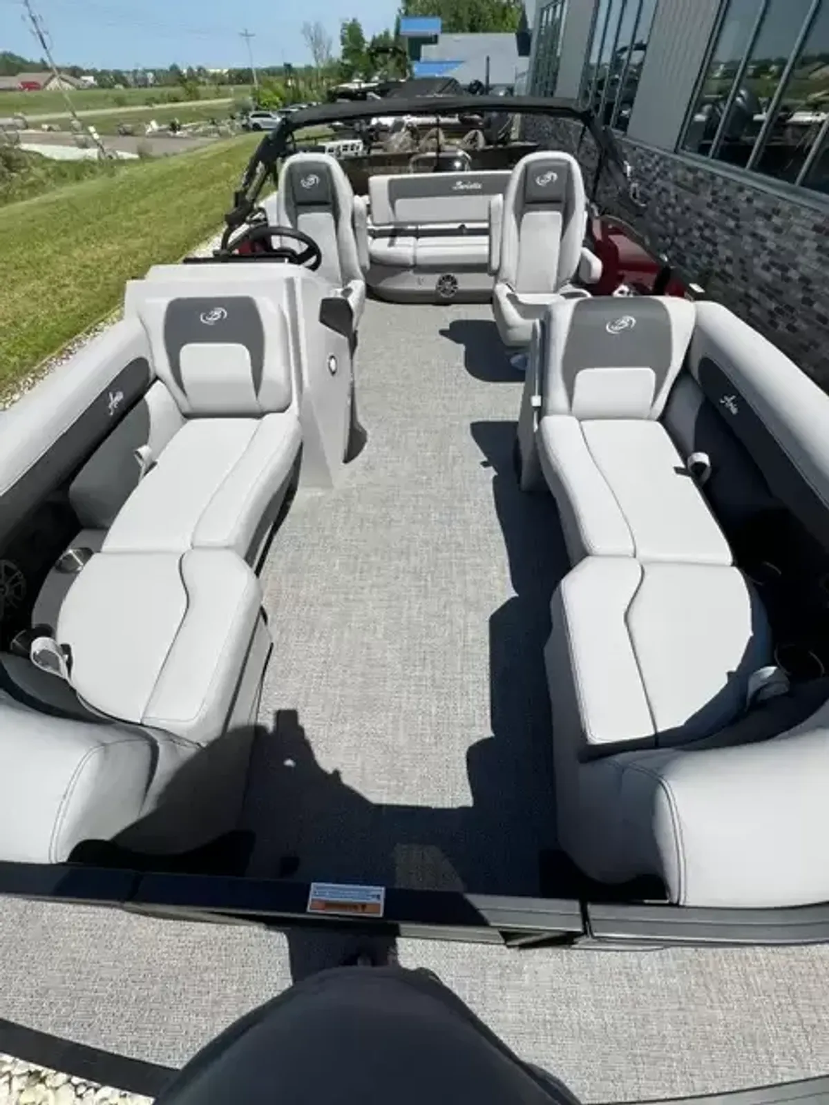boat-carouselImage-image