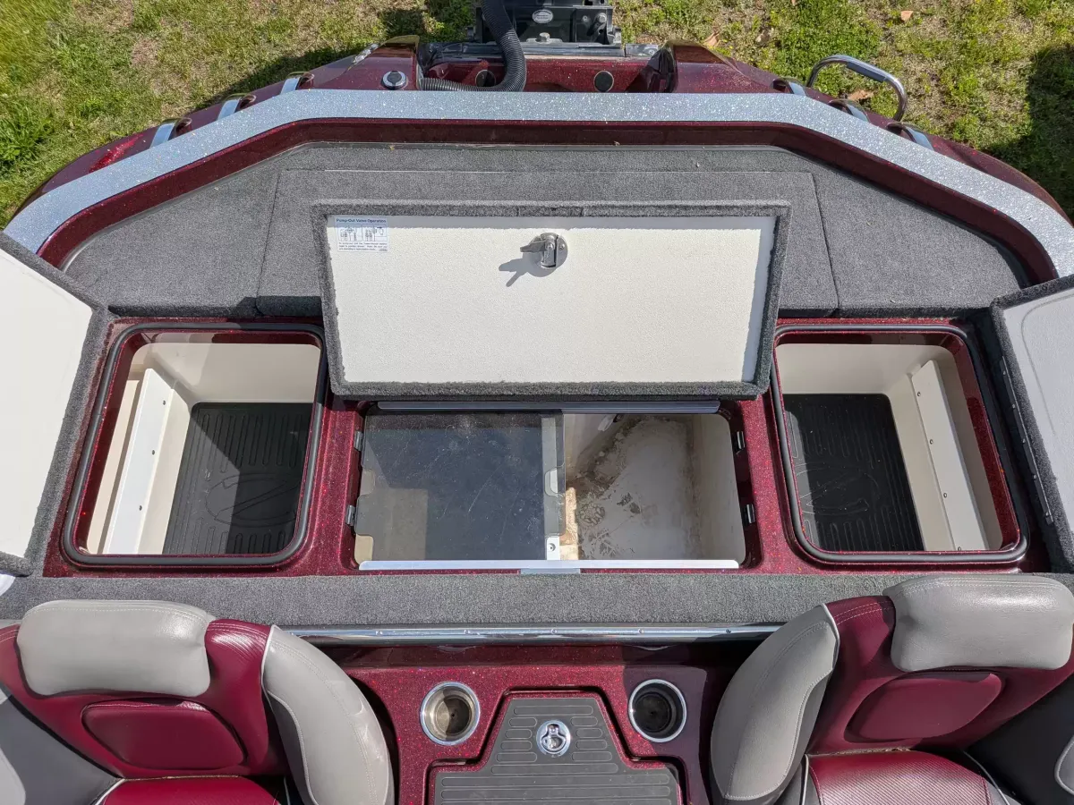 boat-carouselImage-image