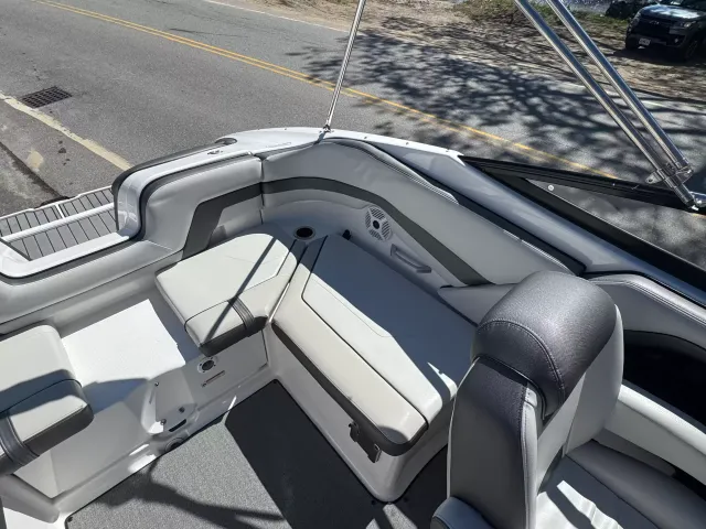 Boat Thumbnail 8
