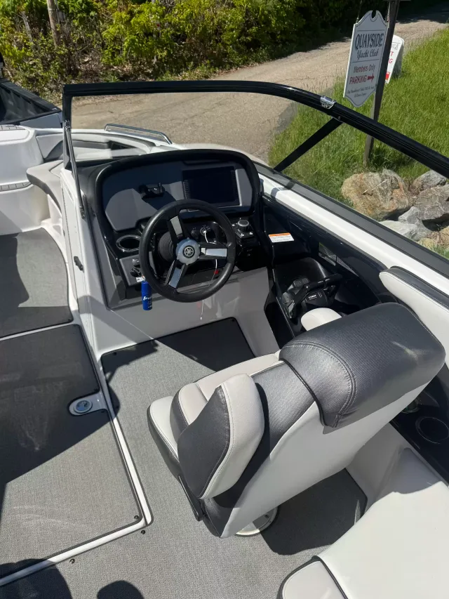 Boat Thumbnail 11