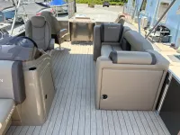 2026 Sylvan Mirage 8522 Party Fish-7