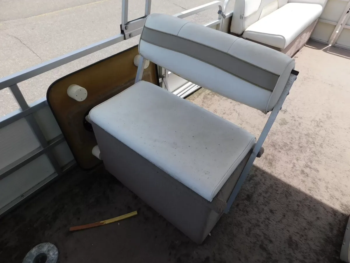 dummy-boat-img