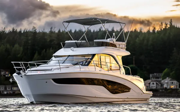 2027 Beneteau Antares 12 Fly
