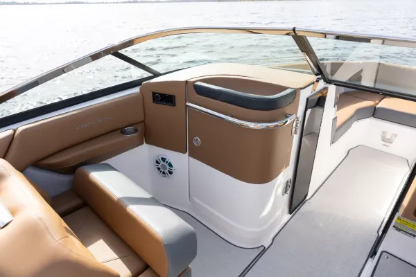 2027 Regal LX4 detail image 6