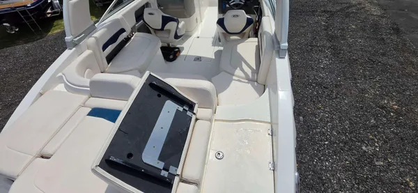 2018 Chaparral 246 SSI