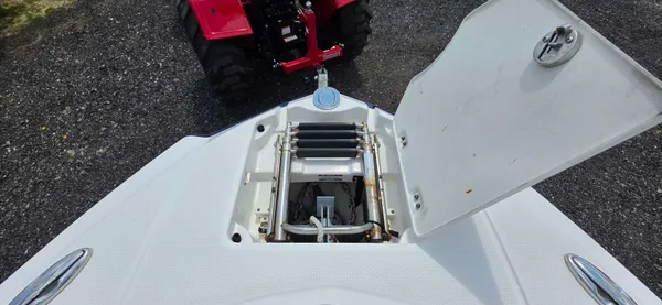 2018 Chaparral 246 SSI
