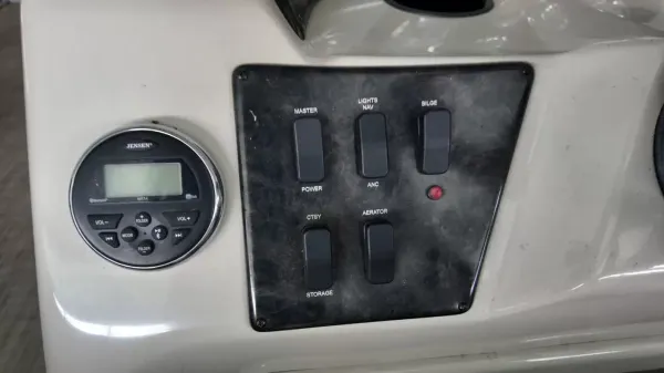 2019 Suncatcher V322 Fish-19