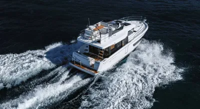 New 2027 Beneteau Swift Trawler 37 Fly for Sale | Vancouver, BC | M&P Yacht Centre | 69091939fd417cc27a0e0bcf