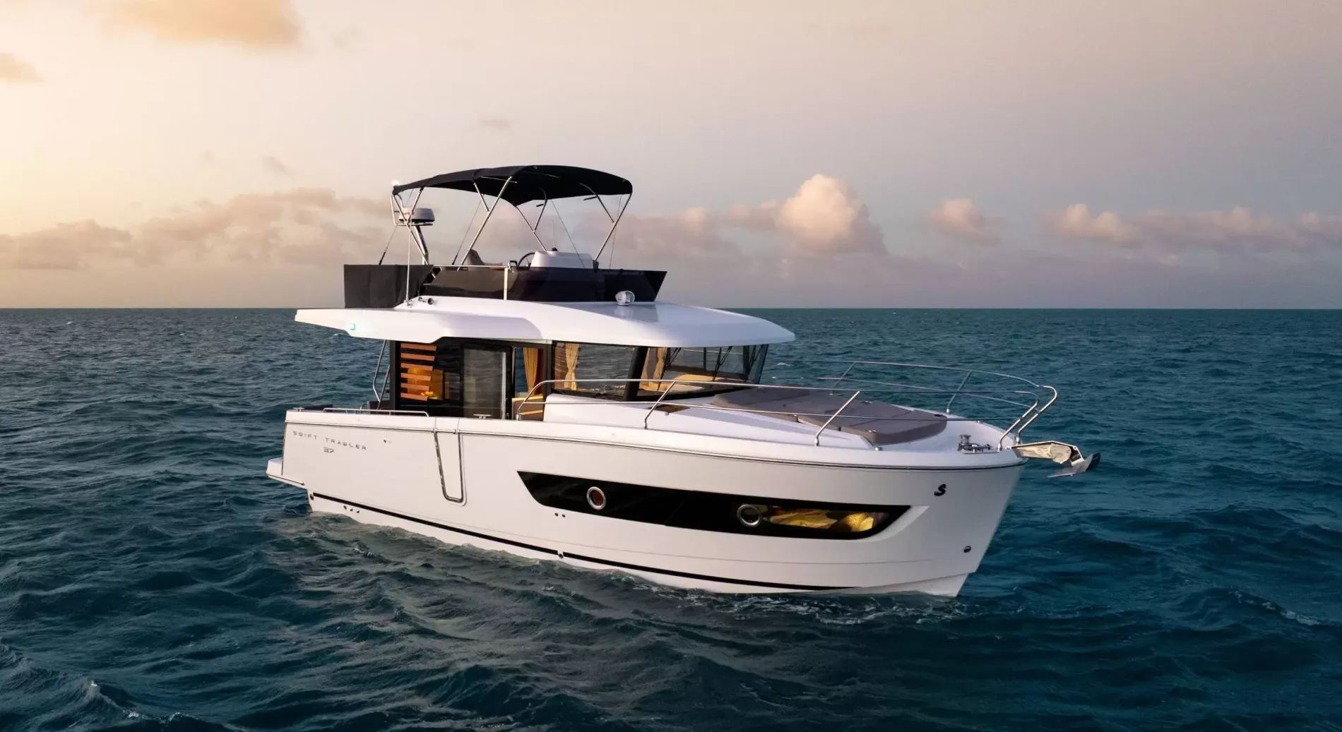 New 2027 Beneteau Swift Trawler 37 Fly for Sale | Vancouver, BC | M&P Yacht Centre | 69091939fd417cc27a0e0bcf