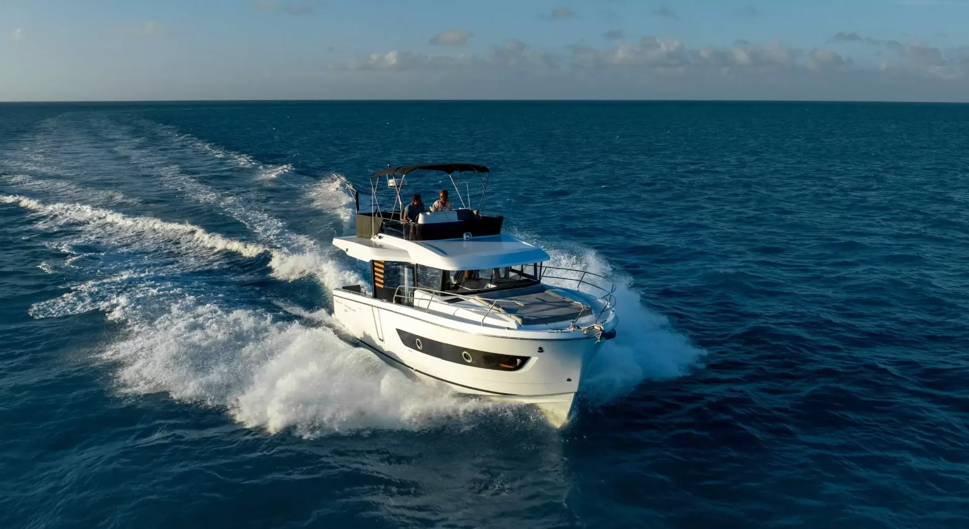 New 2027 Beneteau Swift Trawler 37 Fly for Sale | Vancouver, BC | M&P Yacht Centre | 69091939fd417cc27a0e0bcf
