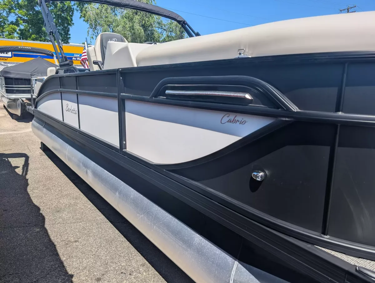 boat-carouselImage-image