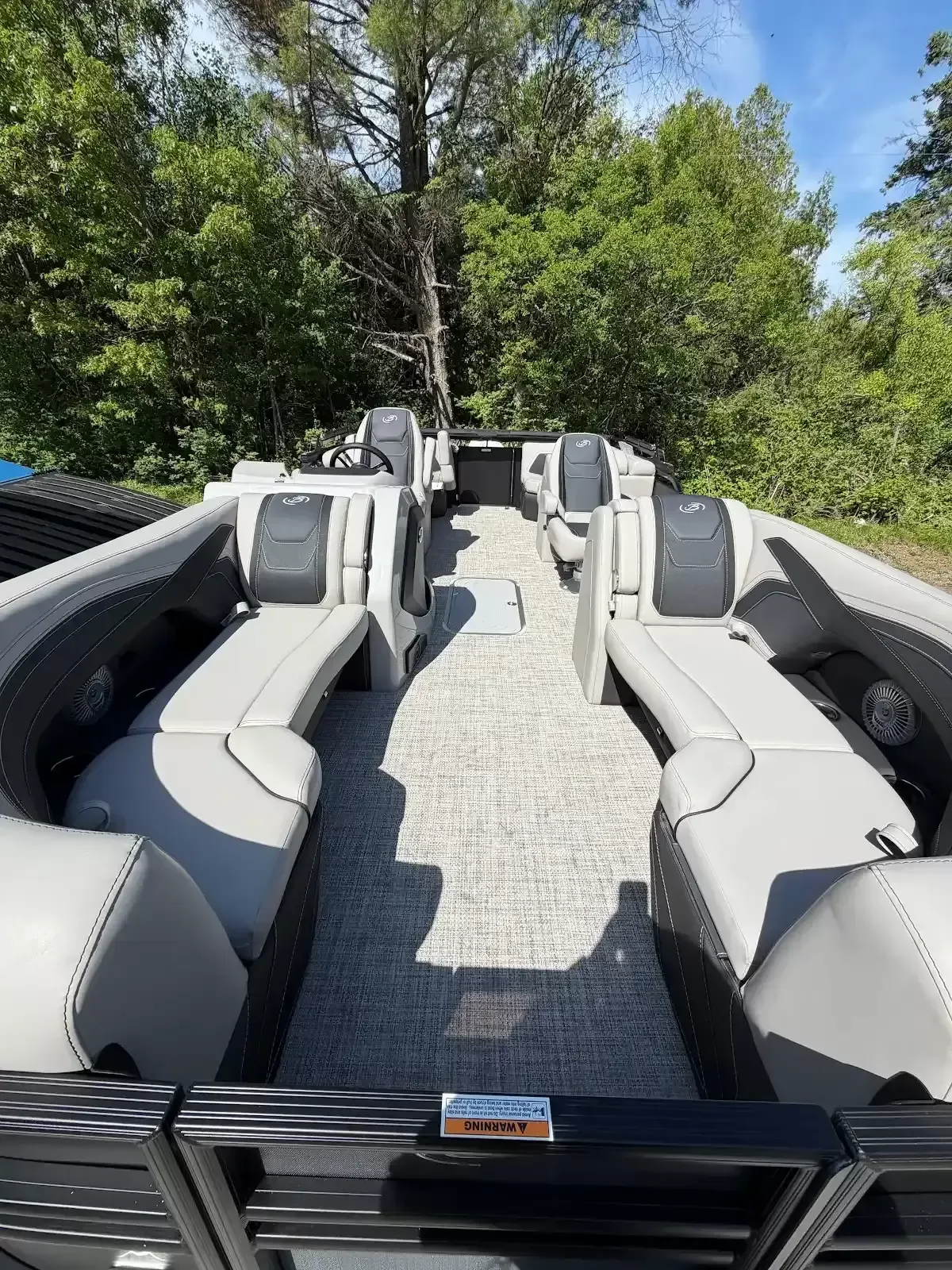 boat-carouselImage-image