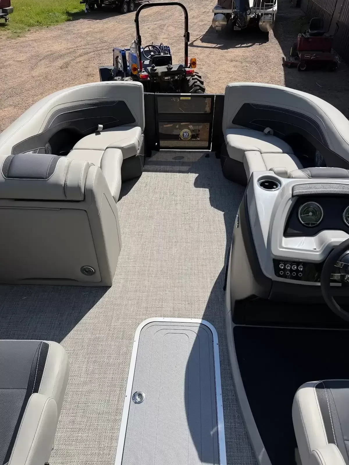 boat-carouselImage-image