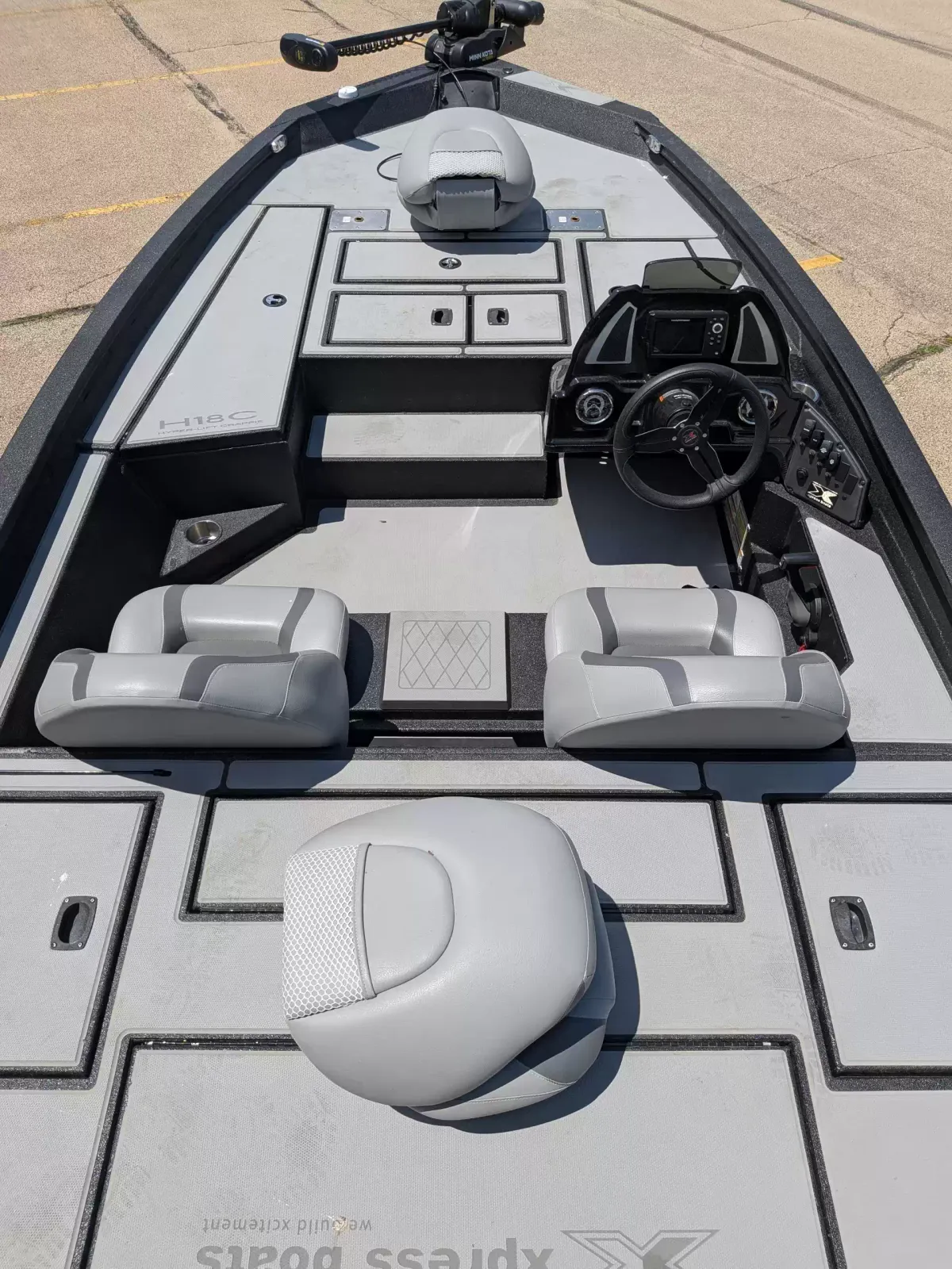 boat-carouselImage-image
