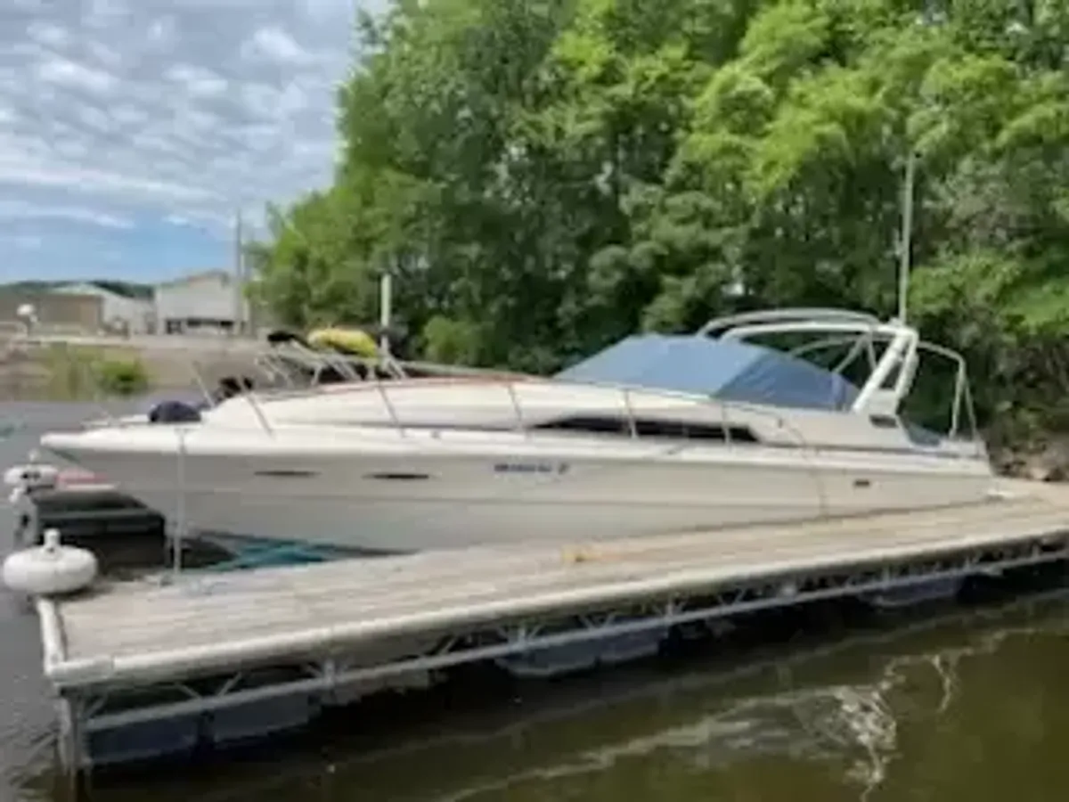 boat-carouselImage-image