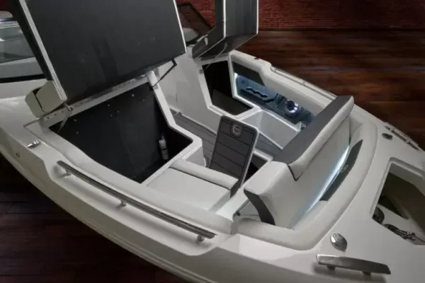 2027 Cobalt R31 OB detail image 16