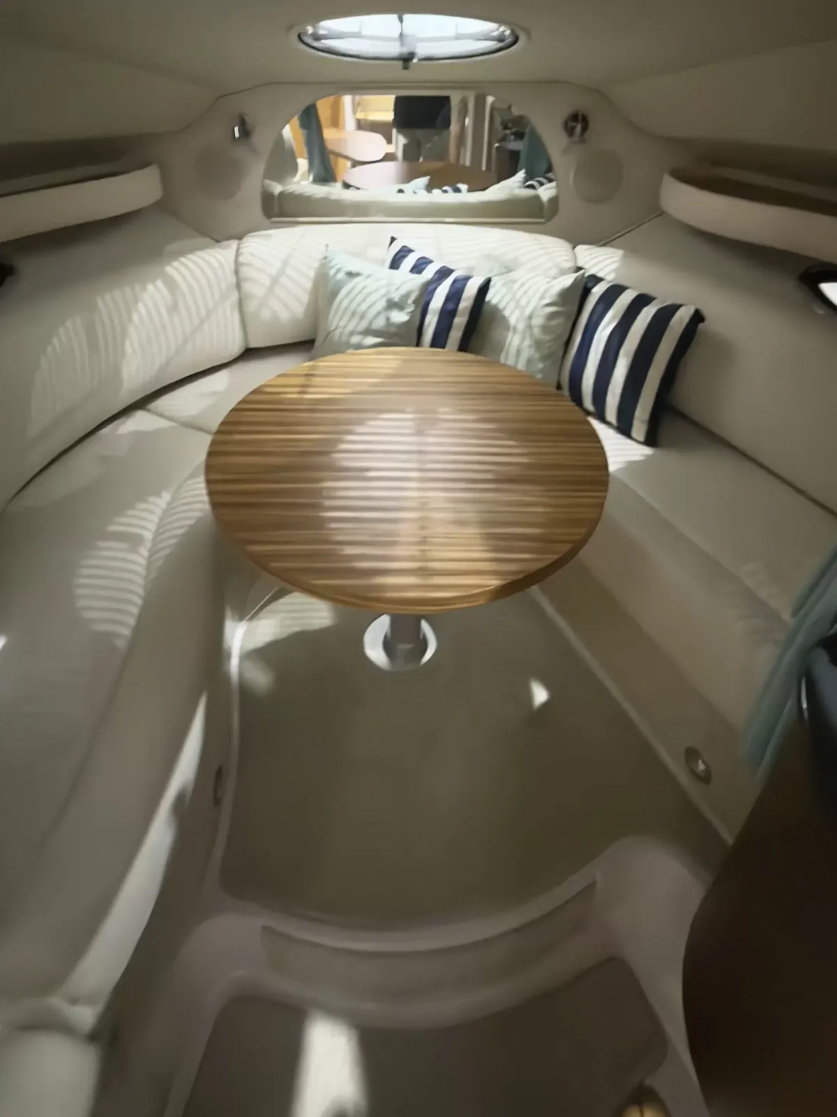 boat-carouselImage-image